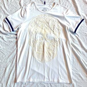 !Ay Guey! White Skull Graphic Men's T-Shirt Size Medium NWT